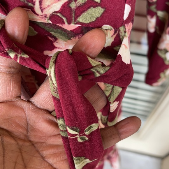 Justify dress size medium new with tags burgundy - Picture 5 of 7